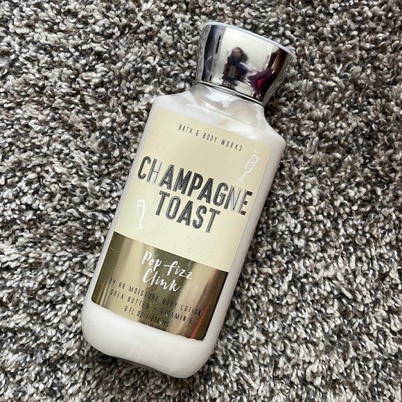 NEW Bath & Body Works Body Lotion Champagne Toast - 8 oz - Picture 1 of 2